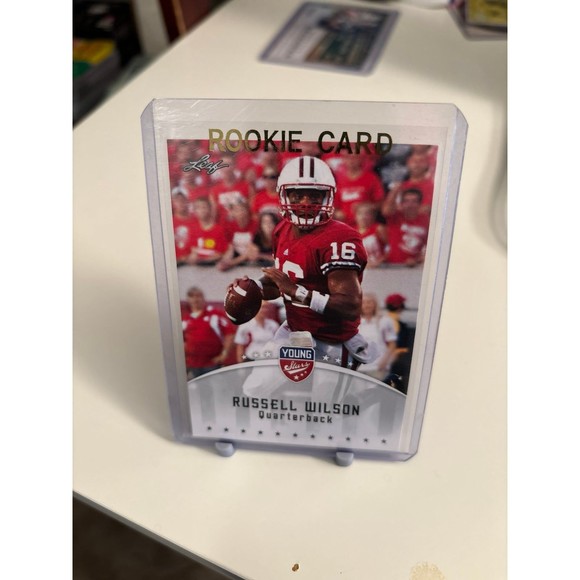 Russell Wilson 2012 rookie card Wisconsin Badgers Denver Broncos broncos Raw - Picture 1 of 2